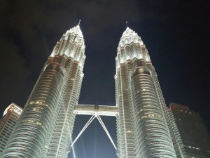 Башни-близнецы Петронас