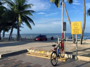 Пляж Банг Саен